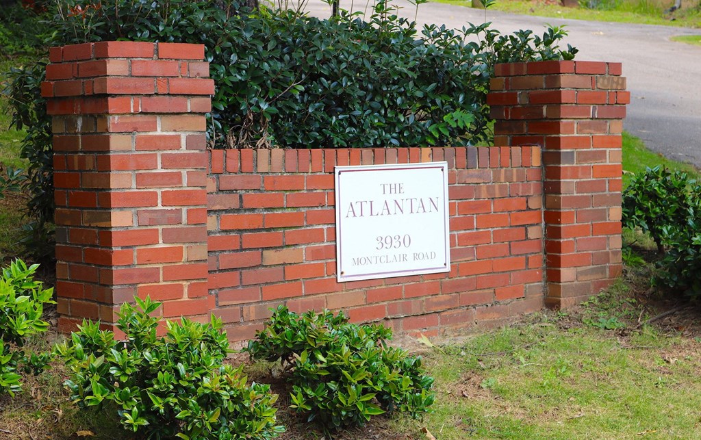 Atlantan Apartments