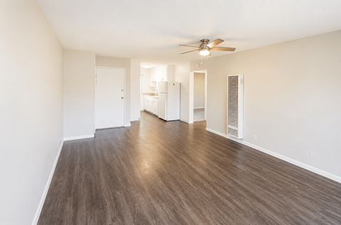 2971 North Main St 2 Beds Apartment for Rent