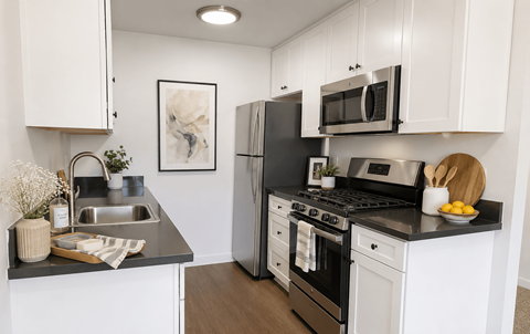 548 Garin Avenue 3 Beds Apartment for Rent