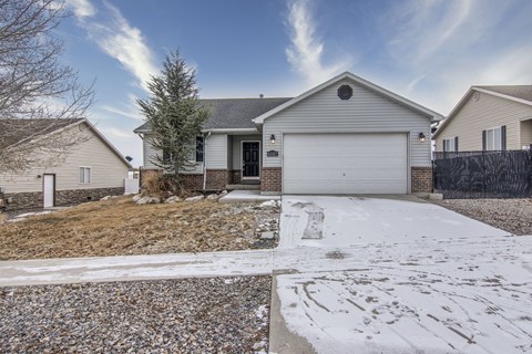 6567 W Sunrise Oak Drive 4 Beds Apartment for Rent