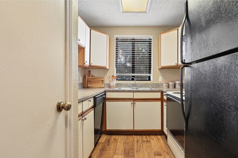 5013 Peninsula Way Studio-3 Beds Apartment for Rent
