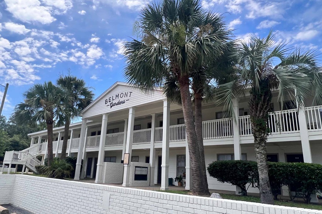 the building where the hotel is located