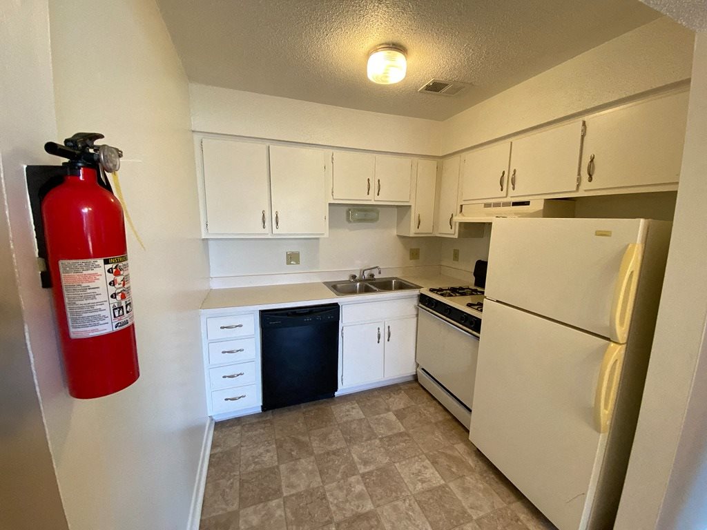 Woodland Springs Apartments