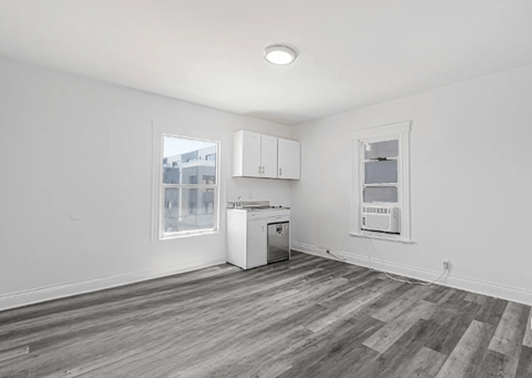 805 S Centre St Studio-1 Apartment for Rent