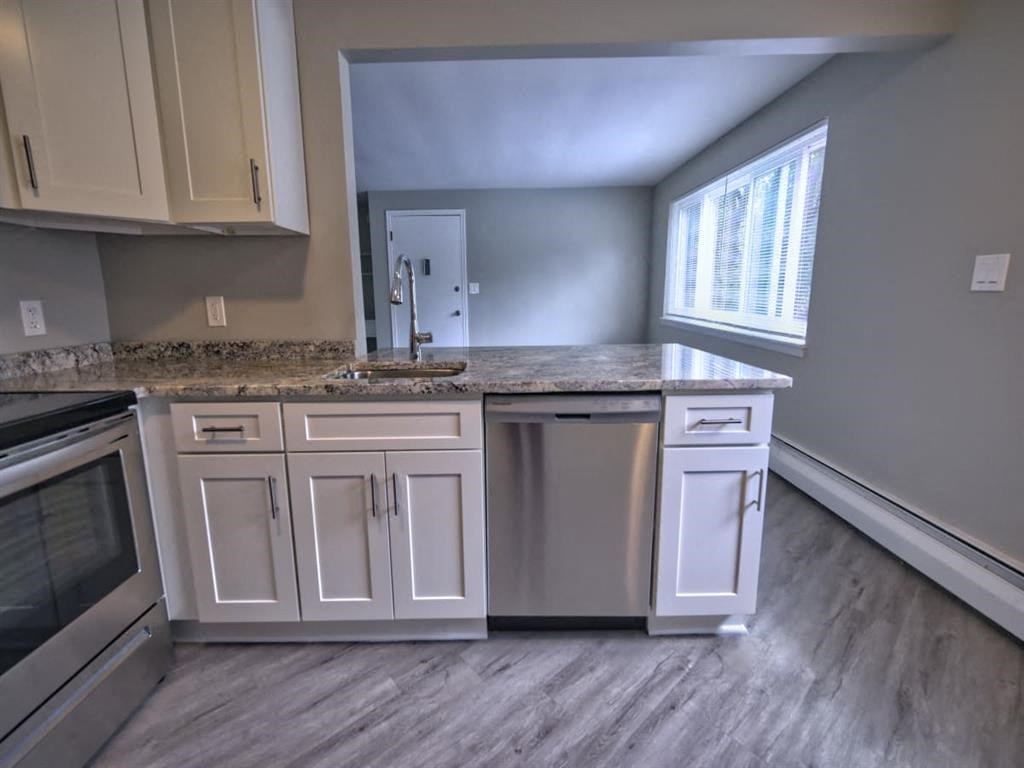 Village Green Court Apartments 45 S Cayuga Road Williamsville NY