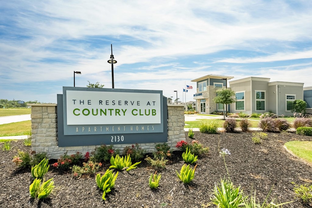 the reserve at country club for rent