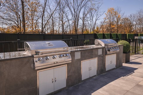 Community Grill Stations at The Franklin at Westfield, Westfield New Jersey