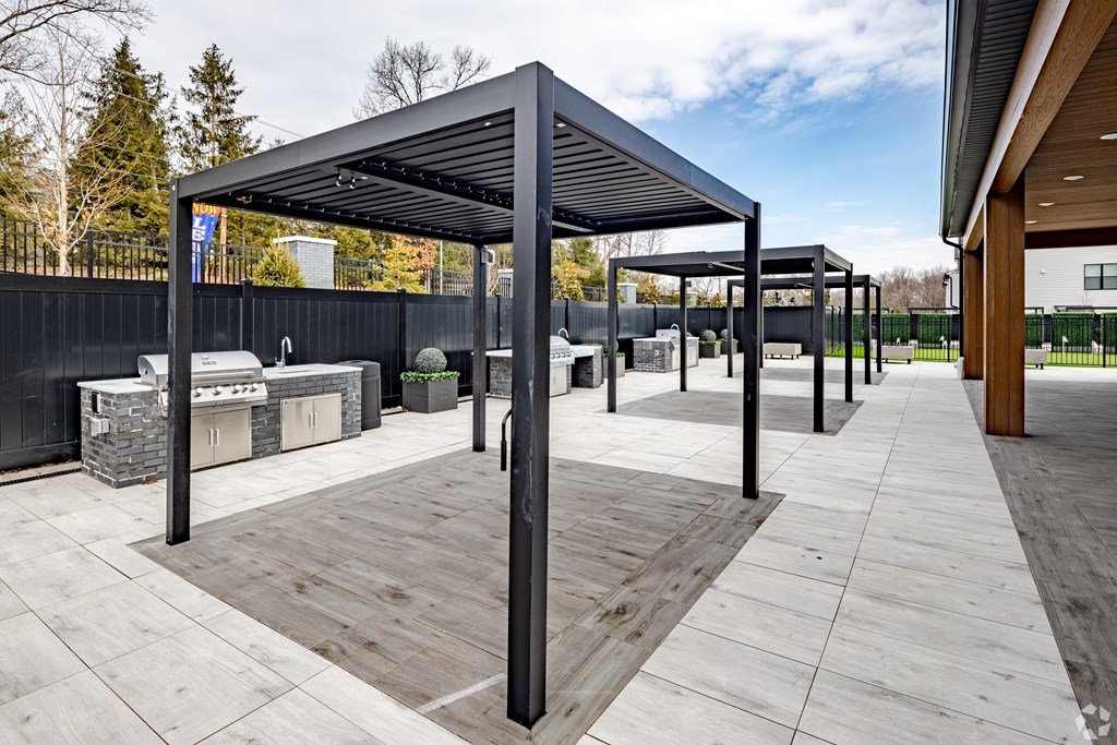 Outdoor Grill And Patio at The Franklin at Marlboro, Marlboro, NJ, 07746