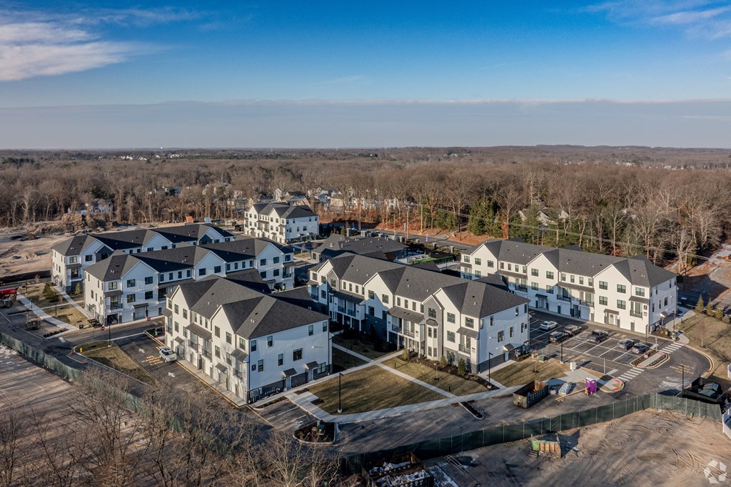 Community View at The Franklin at Marlboro, New Jersey, 07746