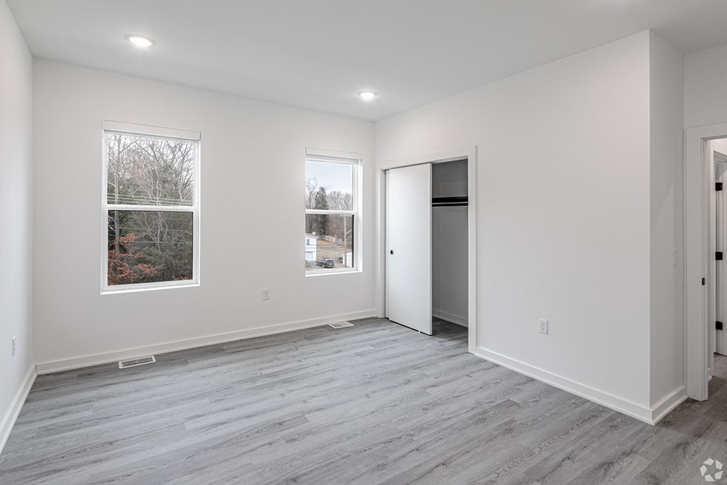 Unfurnished Living Area at The Franklin at Marlboro, New Jersey