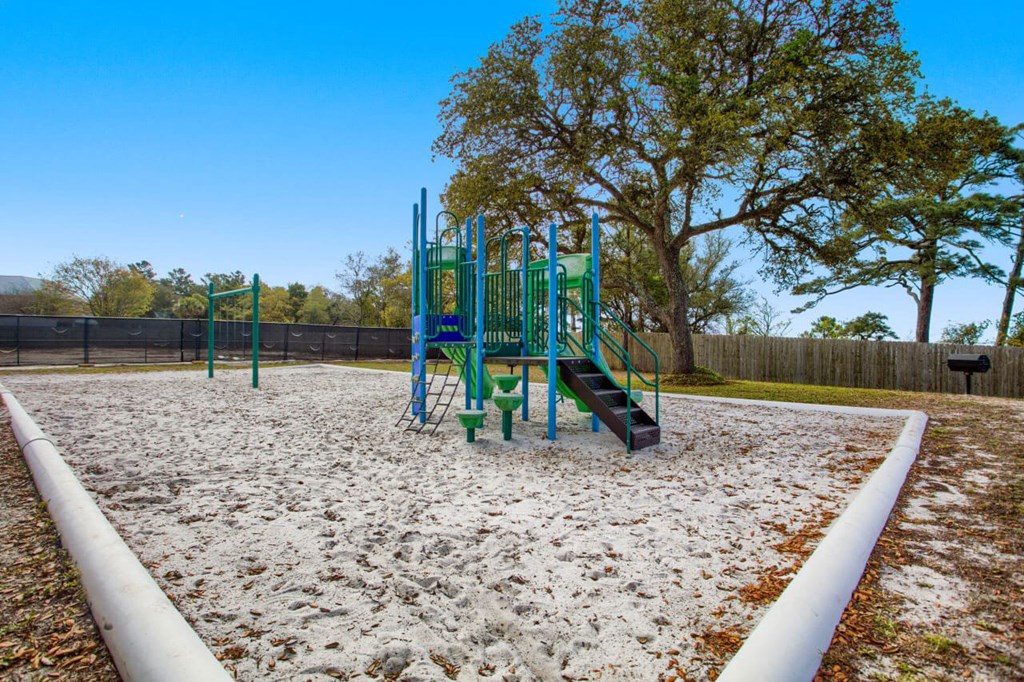 the playground at the preserve at ballantyne commons