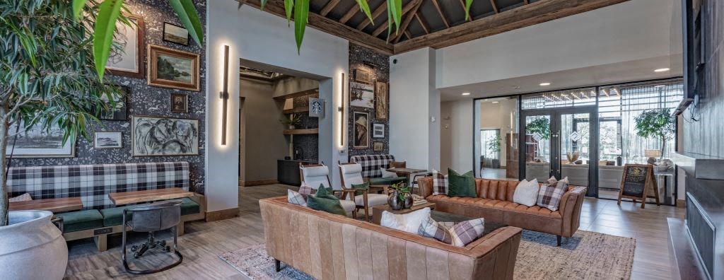 Resident Lounge at Fitzroy Grove, Rogers, AR