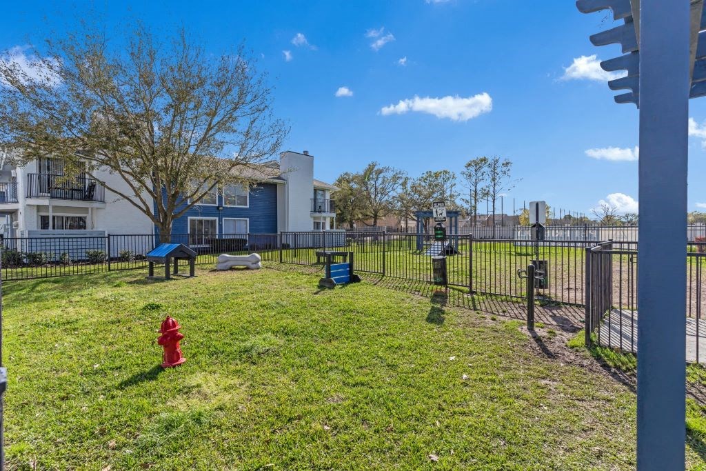 Dog Park at Latitude 2976, Houston, 77042