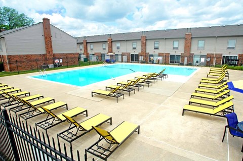 Swimming Pool and Sun Deck Swimming Pool and Sun Deck