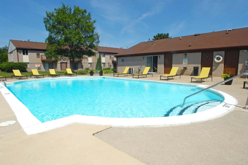 Swimming Pool and Sun Deck