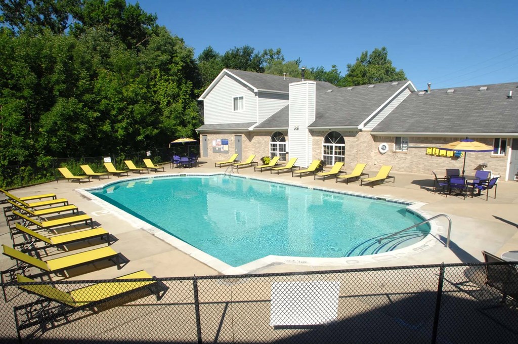 Swimming Pool and Sun Deck