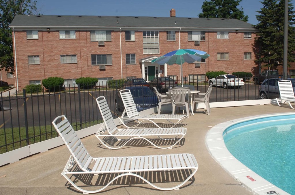 Swimming Pool and Sun Deck