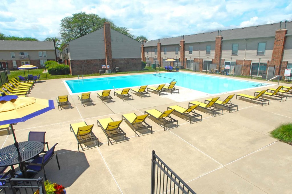 Swimming Pool and Sun Deck