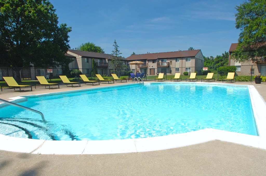 Swimming Pool and Sun Deck
