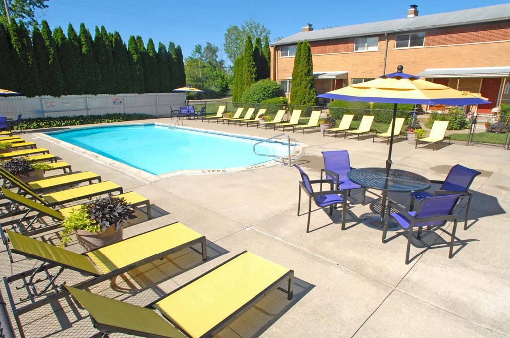Swimming Pool and Sun Deck
