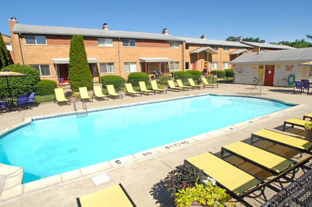 Swimming Pool and Sun Deck