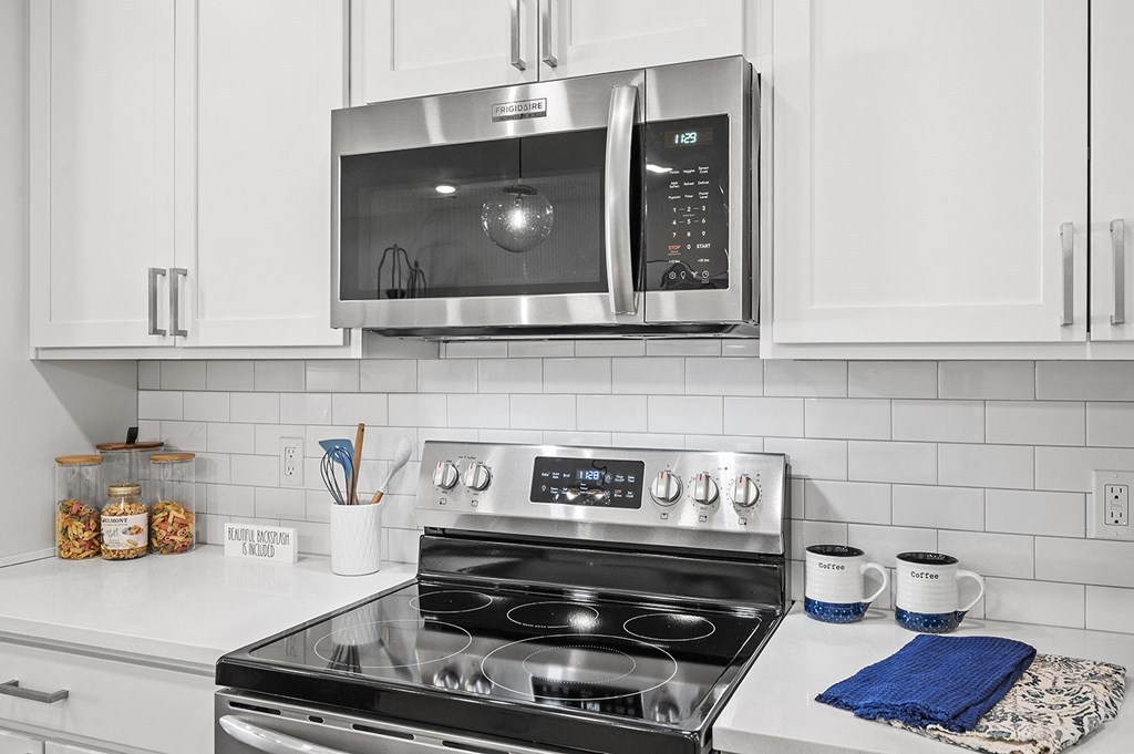 Village At Hinckley Oaks