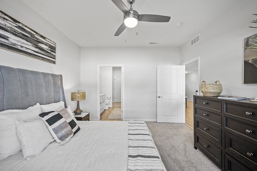 Village At Hinckley Oaks