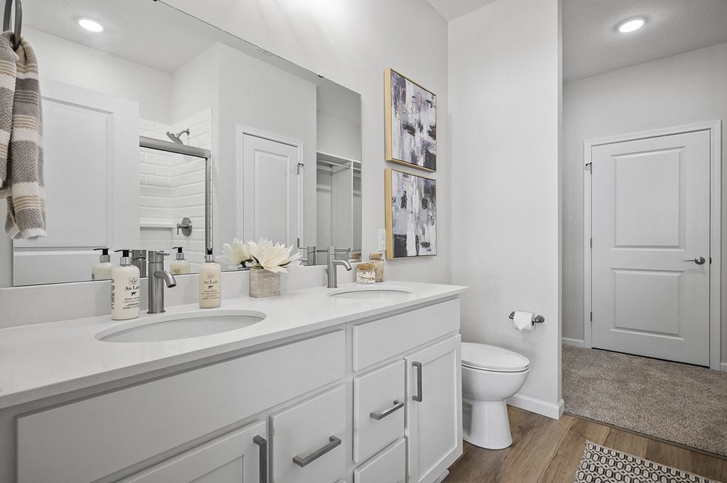 Village At Hinckley Oaks