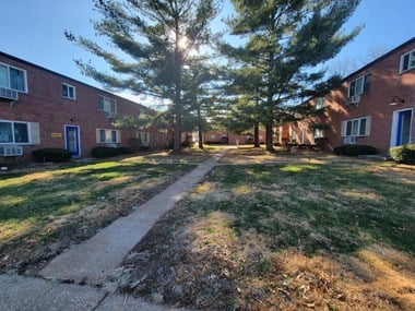 8700 Crocus Ln 1-2 Beds Apartment for Rent - Photo Gallery 1