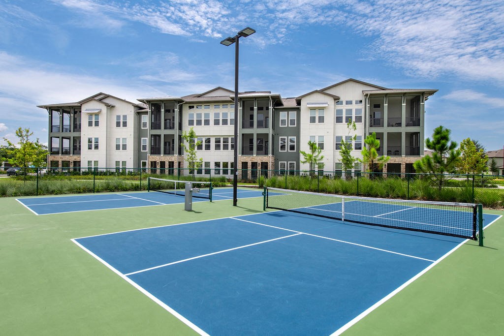 Urbon Nona Apartment Homes Pickle ball Courts