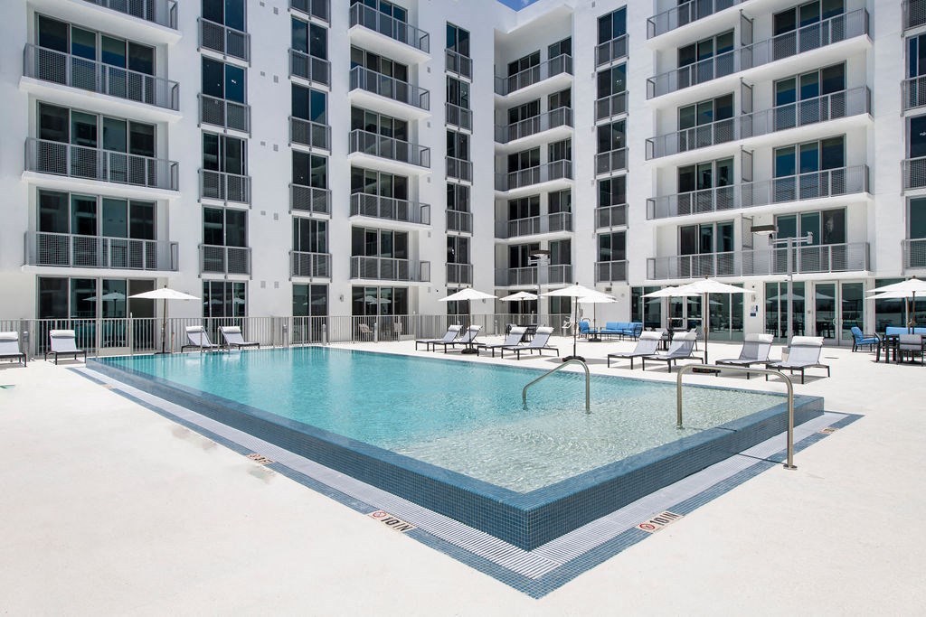 Platform 3750 Apartment Homes