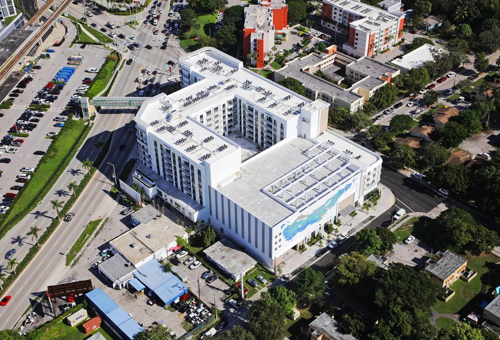 Platform 3750 Apartment Homes