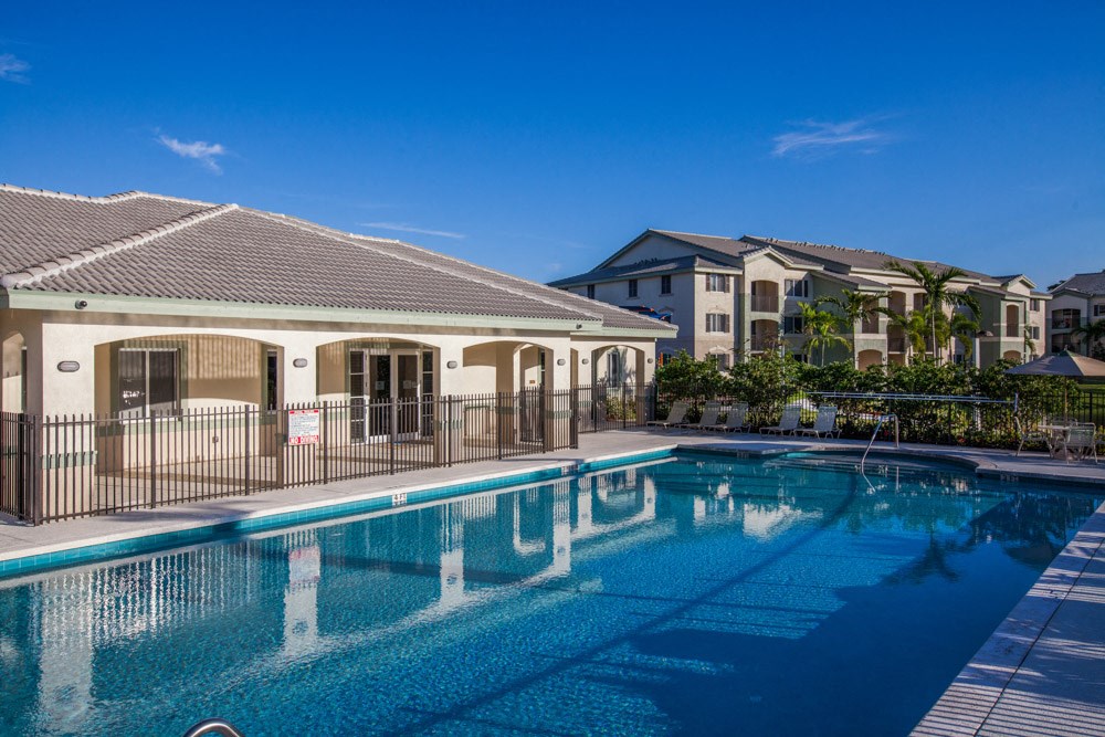 the swimming pool at the resort at longboat key club