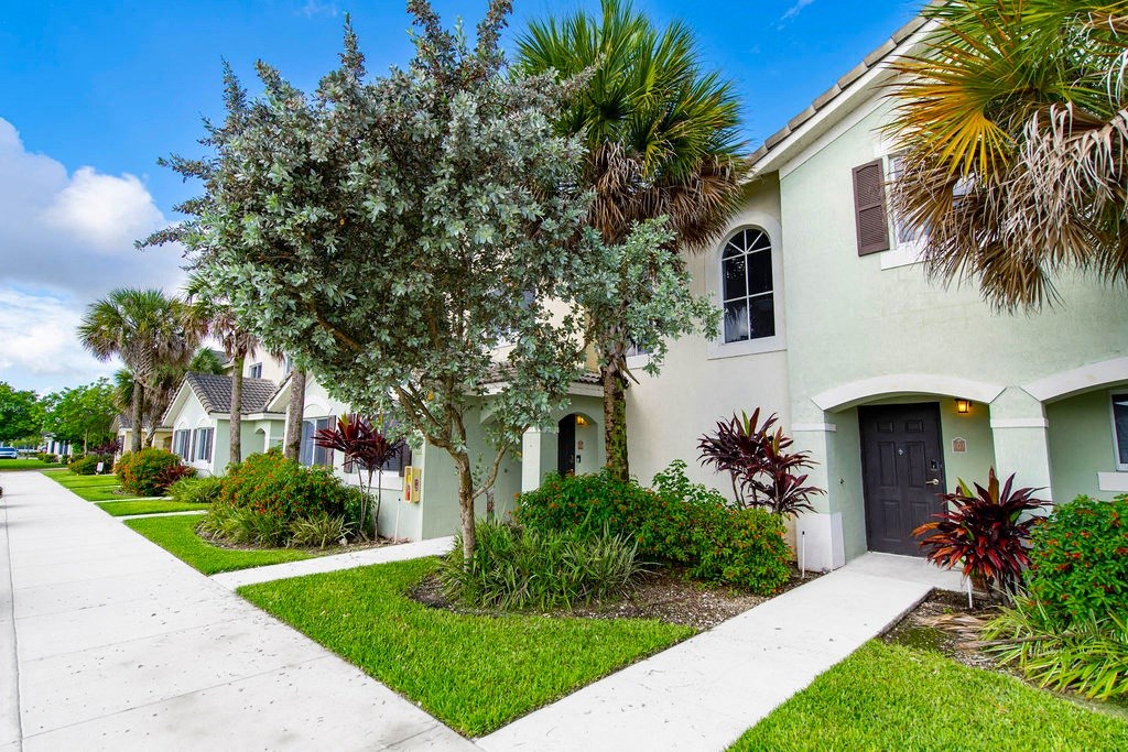 Villa Capri II Town Home