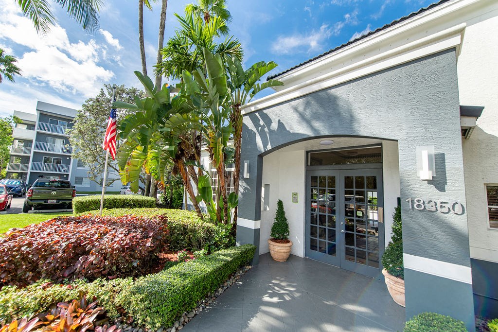 Villa Esperanza Exterior Office