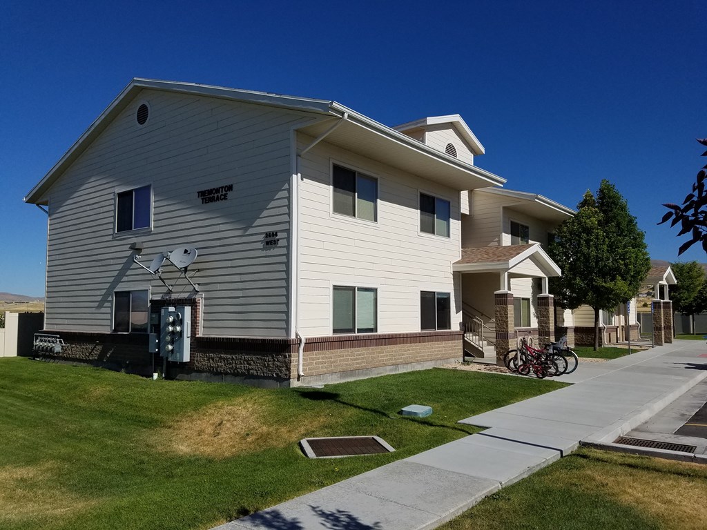 Tremonton Terrace Exterior