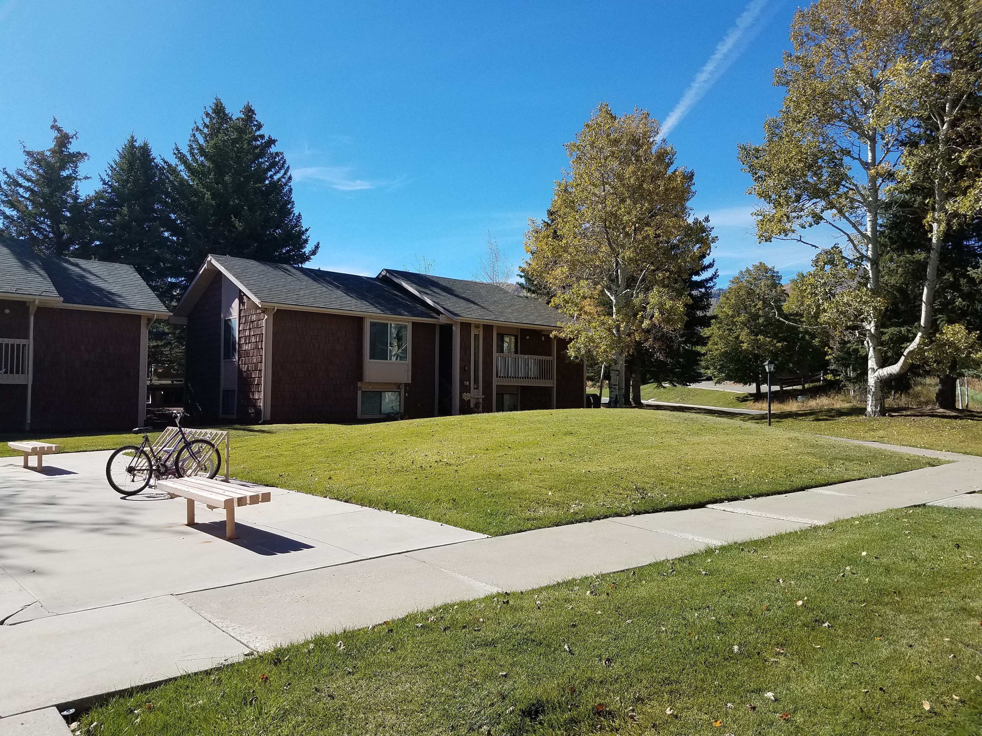 Holiday Village Apartments