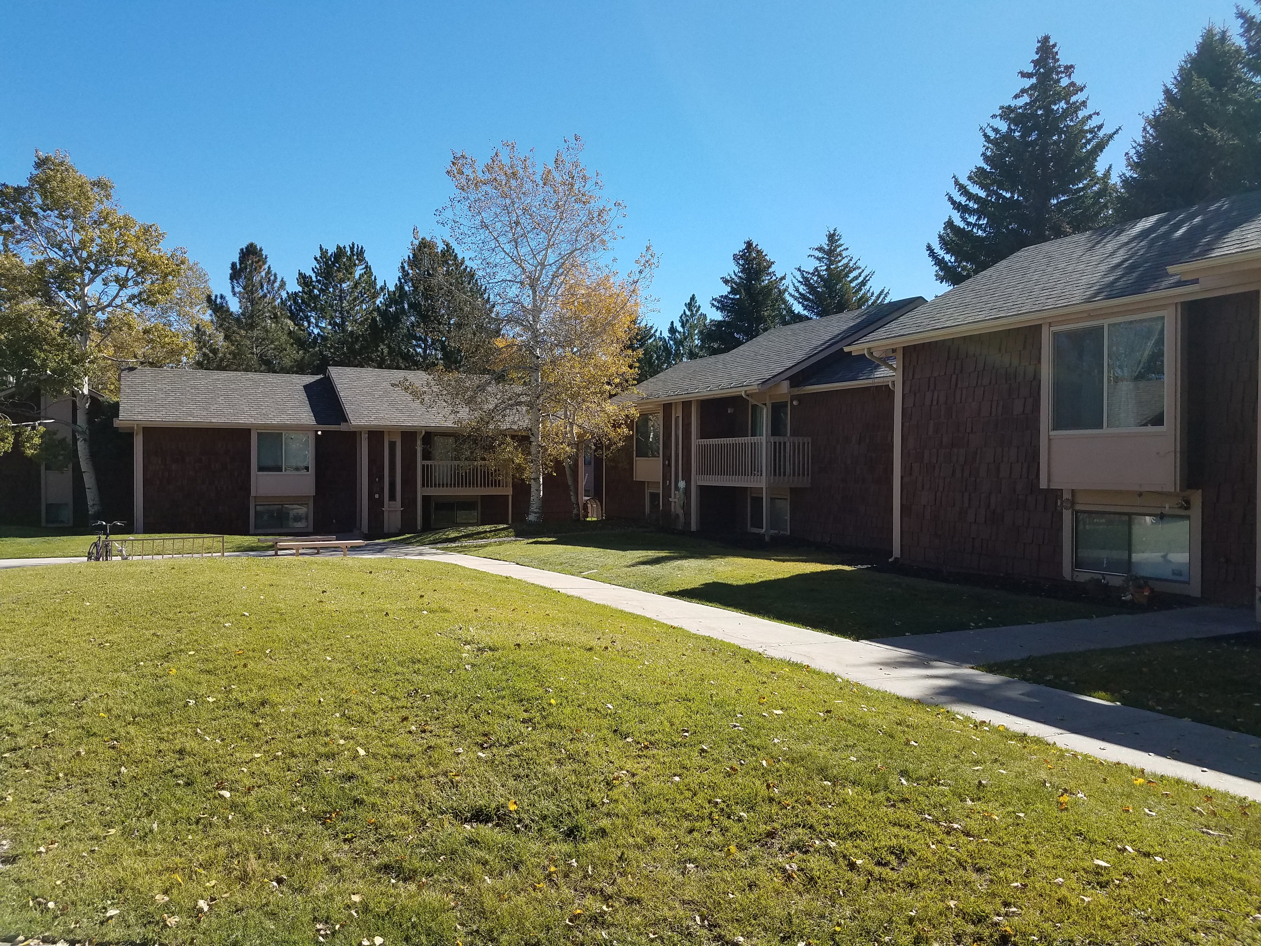 Holiday Village Apartments