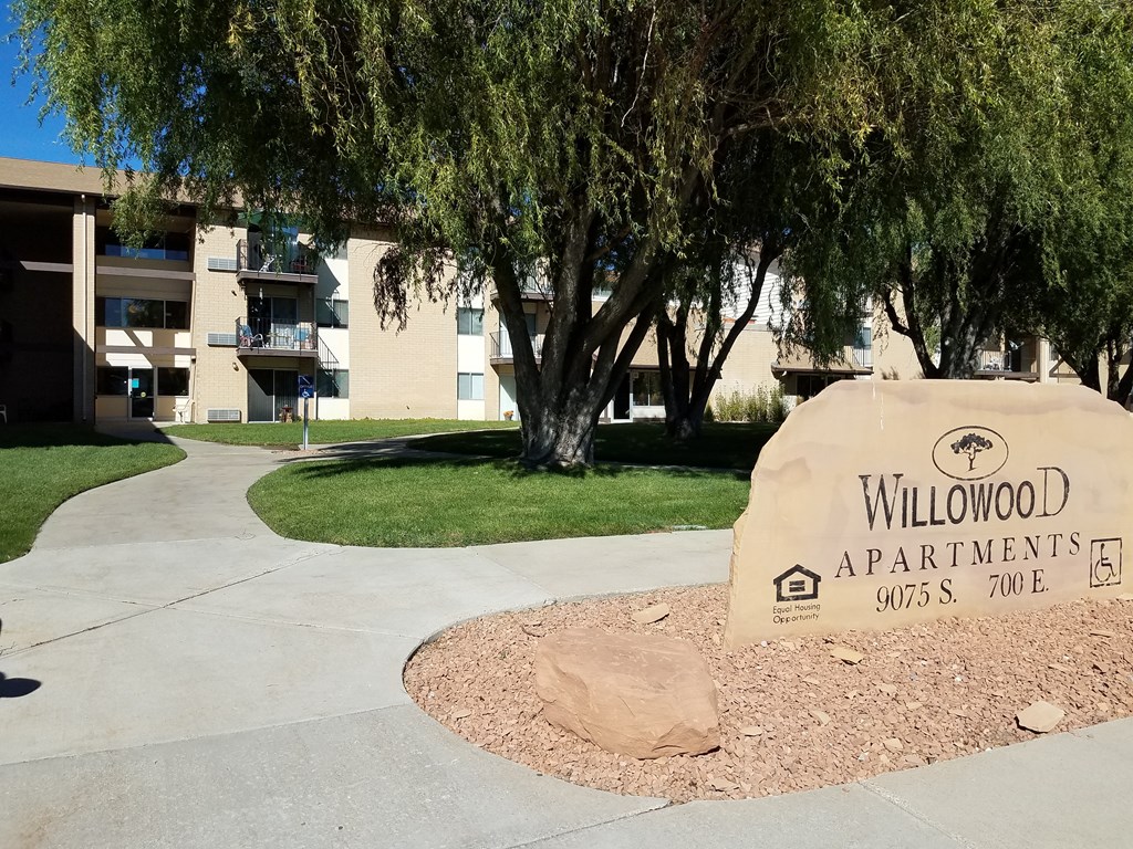 Willowood Sign