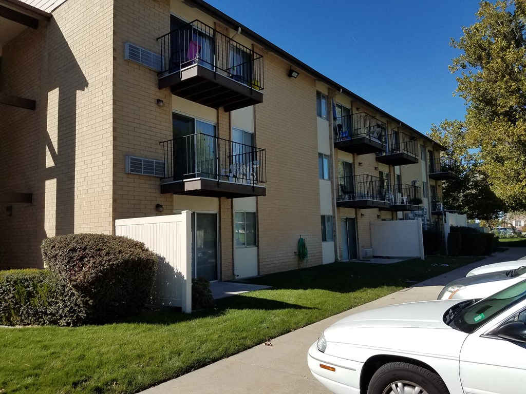 Willowood Exterior