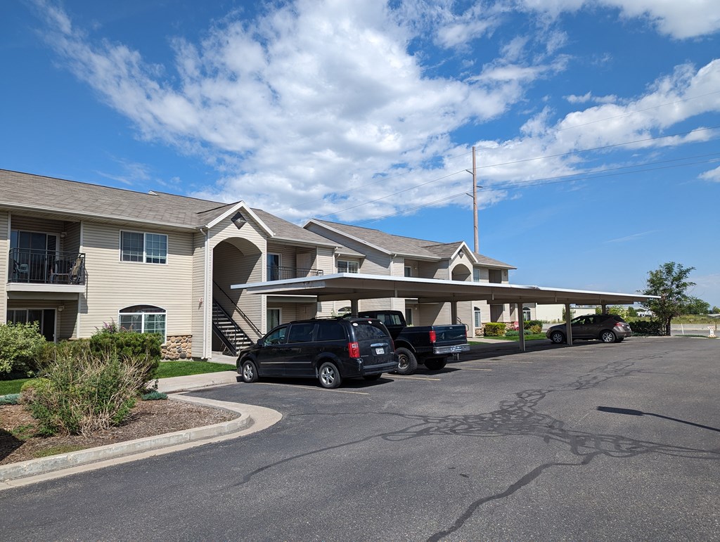 Aspen Court Exterior