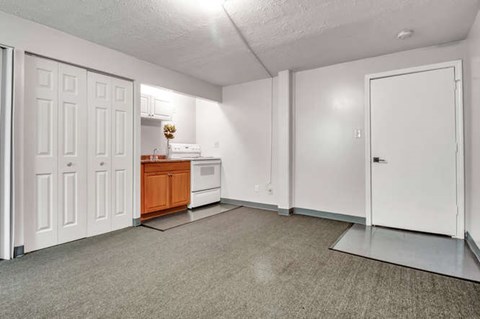 2641 Spring St Studio Apartment for Rent