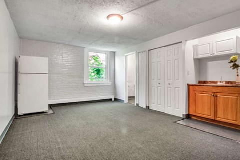 2641 Spring St Studio Apartment for Rent