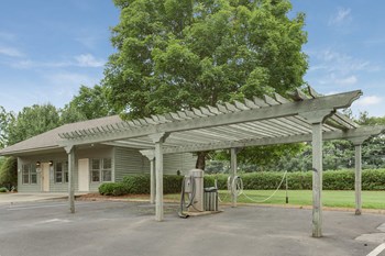 1409 Roper Mountain Road 1-3 Beds Apartment for Rent - Photo Gallery 4