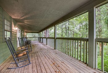 1409 Roper Mountain Road 1-3 Beds Apartment for Rent - Photo Gallery 2