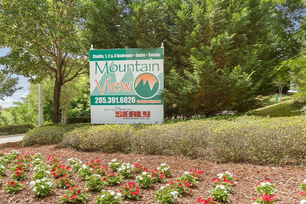 Mountain View Apartment Homes, Tuscaloosa, AL, Entrance Sign