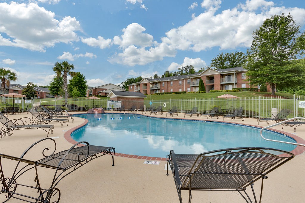Mountain View Apartment Homes, Tuscaloosa, AL, Resort Style Pool