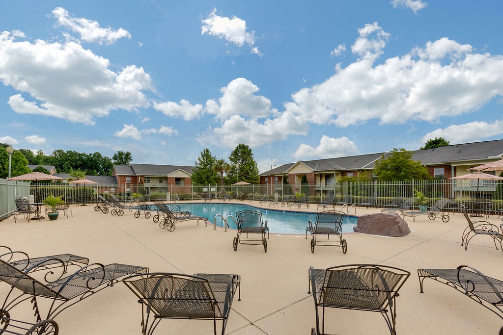 Mountain View Apartment Homes, Tuscaloosa, AL, Resort Style Pool