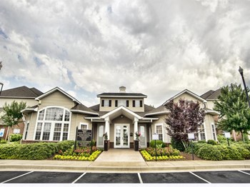 741 Plummer Road 1-3 Beds Apartment for Rent - Photo Gallery 3