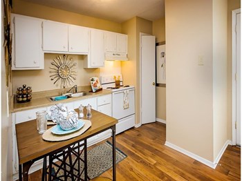6001 Old Shell Road 1 Bed Apartment for Rent - Photo Gallery 9